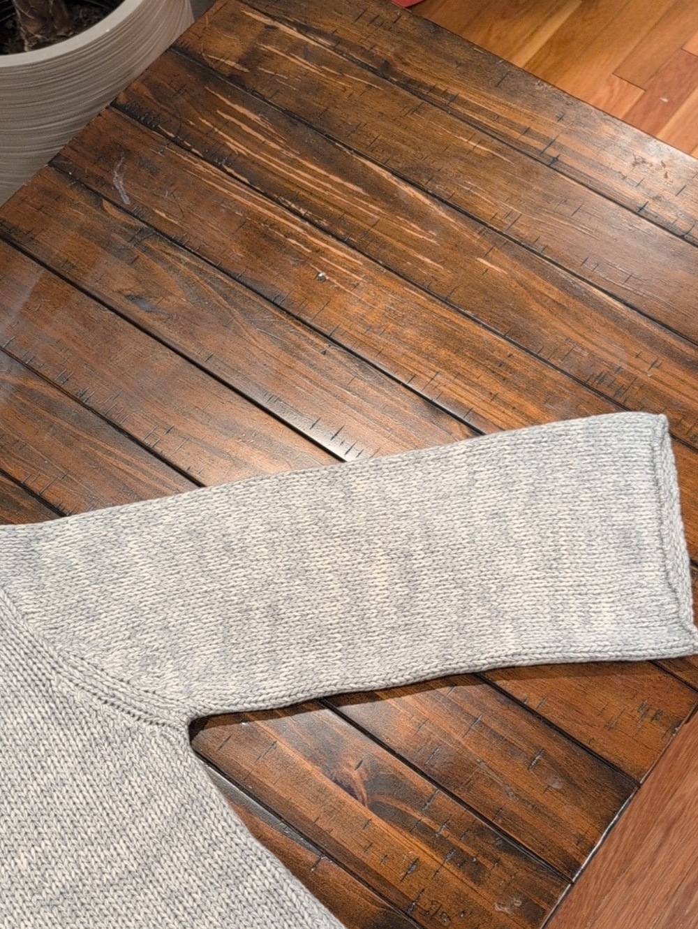 Demylee Wool Racoon Wide Sleeve Sweater - Picture 5 of 7